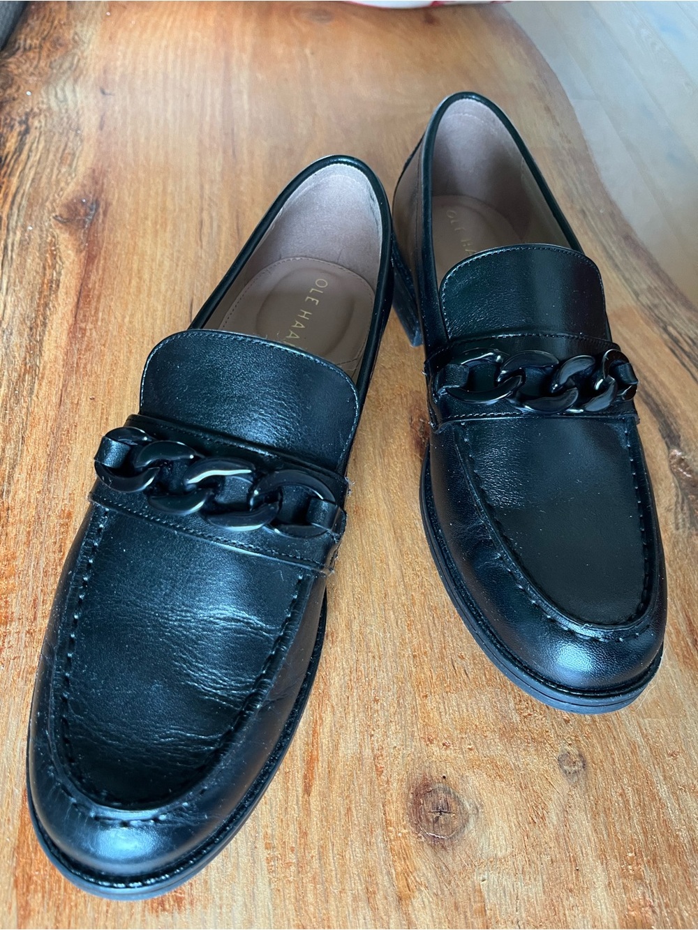 NWOB Cole Haan Women’s Stassi Chain Loafers in Black Leather size 7